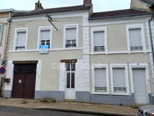 PREMERY 58700 Maison centre ville avec toutes commodités