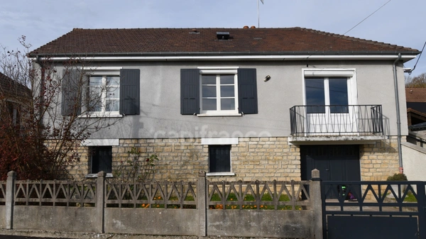 Maison individuelle sur sous-sol trois chambres à vendre GUERIGNY (58)
