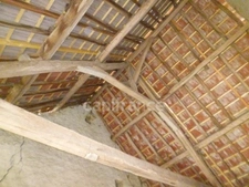 Maisons à restaurer avec grange et jardinets, idéal investisseurs, 6 pièces proche de GUERIGNY (58)