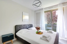 Appartement à louer 4 pièces meublé  PARIS 17EME ARRONDISSEMENT (75)