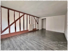 📣 À Vendre – Local Professionnel avec Hangar & Jardin – Centre-ville de Montmirail 51