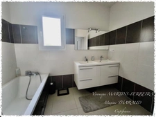 Maison plain-pied 4 chambres + piscine chauffée + dépendance 72 m² – Quincy