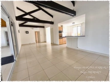 Spacious villa with indoor pool and excellent amenities