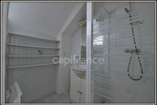 Appartement à vendre 2 pièces de 33m² - La ville du bois - Belle opportunité en centre-ville pour investir