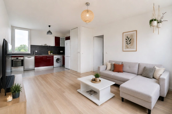 Appartement 2 pièces à vendre à Sainte-Geneviève-des-Bois – Dernier étage avec ascenseur – Résidence récente de 2015