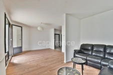 À vendre à Sainte-Geneviève-des-Bois, maison familiale :    de 123 m², 5 chambres, véranda, garage, sans travaux et parfaitement situé.