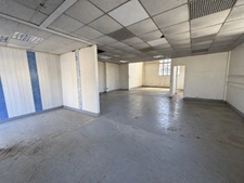 Local commercial à louer à Draveil (91)– bâtiment indépendant et façade sur rue