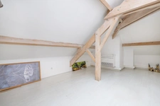 A vendre maison climatisée Sainte Genevieve des Bois (91700) véritable coup de cœur dans le Triangle d’Or : une maison individuelle de 153 m² offrant 5 chambres, un garage