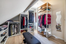 A vendre maison climatisée Sainte Genevieve des Bois (91700) véritable coup de cœur dans le Triangle d’Or : une maison individuelle de 153 m² offrant 5 chambres, un garage