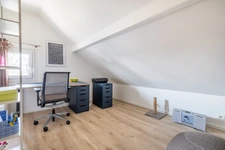 A vendre maison climatisée Sainte Genevieve des Bois (91700) véritable coup de cœur dans le Triangle d’Or : une maison individuelle de 153 m² offrant 5 chambres, un garage