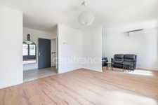 À vendre à Sainte-Geneviève-des-Bois, maison familiale :    de 123 m², 5 chambres, véranda, garage, sans travaux et parfaitement situé.