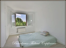 À vendre à Sainte-Geneviève-des-Bois – Appartement     4 pièces lumineux avec cave, à deux pas du RER et possibilité de faire une troisième chambres