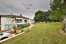 Maison à vendre 8 pièces proche de PONT DE VAUX (01)