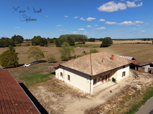 Maison à vendre 6 pièces proche de SAINT JULIEN SUR REYSSOUZE (01)