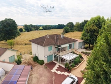 Maison à vendre 8 pièces proche de PONT DE VAUX (01)