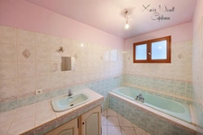 Maison à vendre 8 pièces proche de MONTREVEL EN BRESSE (01)