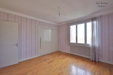 Maison à vendre 7 pièces BAGE LE CHATEL (01)