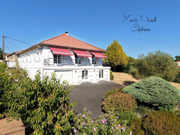 Maison à vendre 10 pièces MONCOUTANT (79)