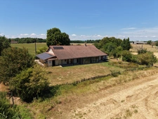 Maison à vendre 5 pièces proche de SAINT TRIVIER DE COURTES (01)