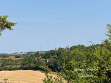 3-room house for sale in CUQ TOULZA (81) - 9,900 m² plot and outbuildings