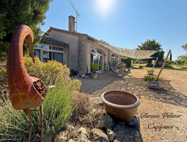 Maison à vendre 3 pièces CUQ TOULZA (81) - Terrain de 9 900 m² et dépendances