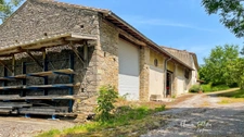 A vendre ancienne métairie 182 m² habitables et 350 m² d’atelier proche de Cuq-Toulza