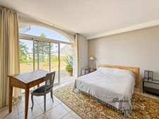 3-room house for sale in CUQ TOULZA (81) - 9,900 m² plot and outbuildings