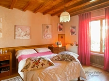 For sale: property with 2 houses, gîtes, bed and breakfast rooms and a reception hall in the Tarn region