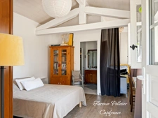3-room house for sale in CUQ TOULZA (81) - 9,900 m² plot and outbuildings