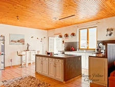 For sale: property with 2 houses, gîtes, bed and breakfast rooms and a reception hall in the Tarn region