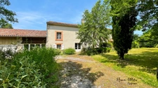 A vendre ancienne métairie 182 m² habitables et 350 m² d’atelier proche de Cuq-Toulza