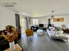 Liergues - 125 m² family home with 4 bedrooms and vineyard views