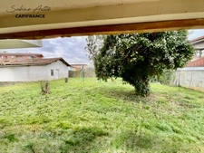 Péronnas - House with great potential and possible subdivision