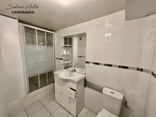 Péronnas - House with great potential and possible subdivision