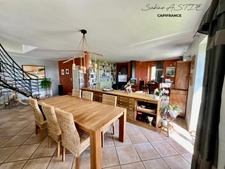 Pomeys - House with a breathtaking view