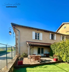 Theizé - Village house spirit in golden stones with outdoor space