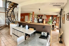 Pomeys - House with a breathtaking view