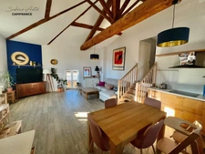 Theizé - Charming duplex with outdoor space – Village house feel