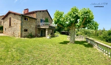 Châtillon - Character stone house with swimming pool, outbuilding and great potential