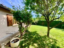 ARNAS – Maison de plain-pied avec piscine chauffée, cave et terrain de 812 m²