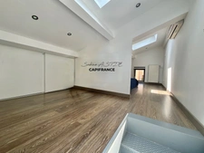 Villefranche-sur-Saône - Townhouse in the city center with exterior