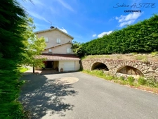 Pomeys - House with a breathtaking view