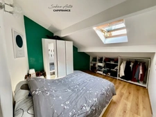 Gleizé - Unique 1 bedroom apartment with office, 64 m² floor area – Top floor – House-like feel with parking 