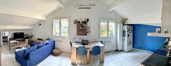 Gleizé - T2+ atypique 64 m² au sol – Dernier étage – Esprit maison avec parking 
