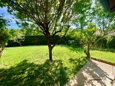 ARNAS - Renovated single-storey house of 121 m² with swimming pool 