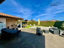 ARNAS - Renovated single-storey house of 121 m² with swimming pool 