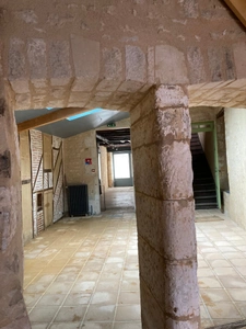 Dpt Charente (16), à vendre RUFFEC immeuble - Surface totale 330 m² environ, Surface habitable 176,37 m²