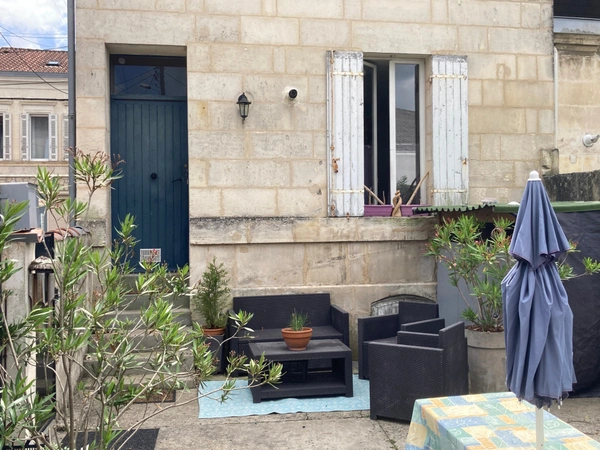 Dpt Charente Maritime (17), à vendre SAINTES maison P4, 81,24 m²