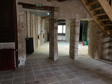 Dpt Charente (16), à vendre RUFFEC immeuble - Surface totale 330 m² environ, Surface habitable 176,37 m²