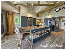 Villa + 3-room apartment with sea and Morne view and swimming pool on 3,500 m2